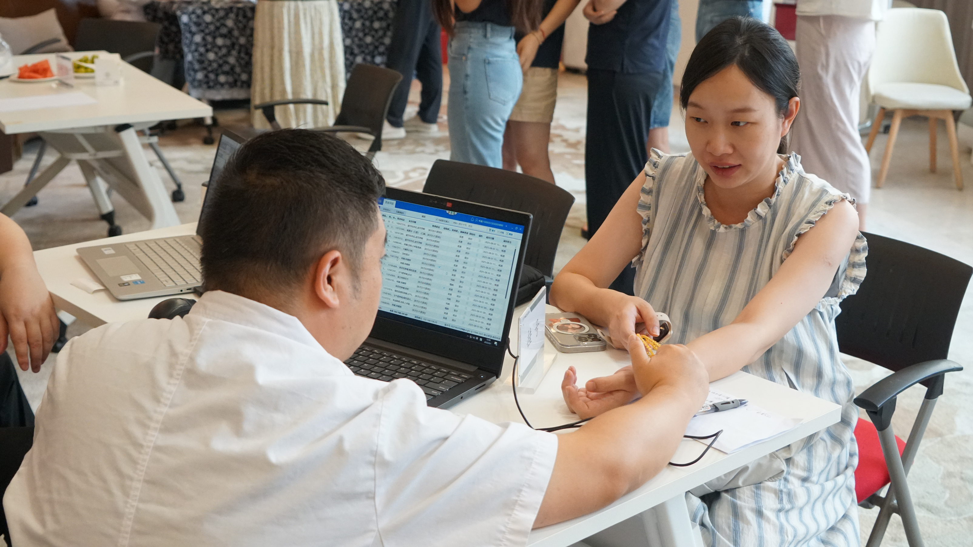 17542783375146379uTc.jpg MXD07157_副本.jpg